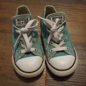 Converse toddler sneakers